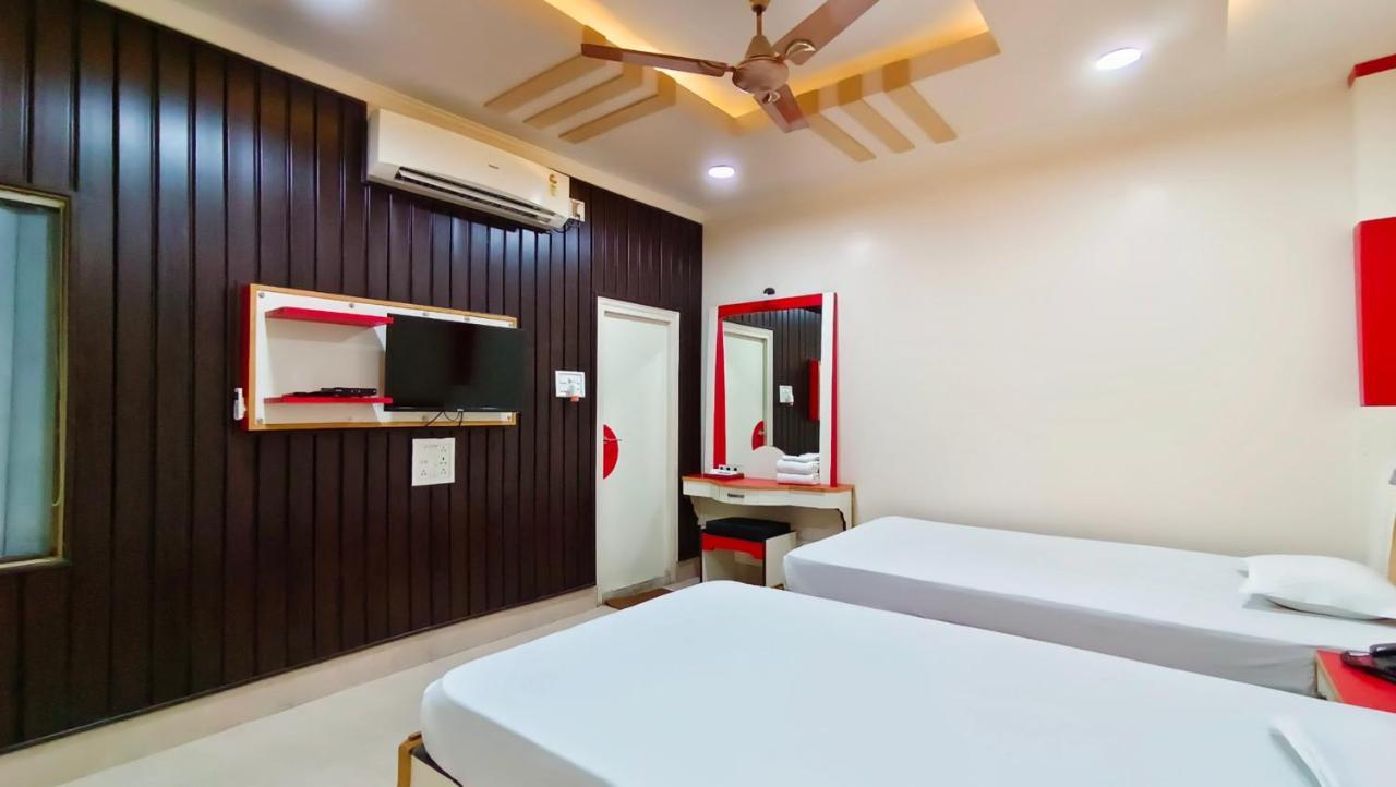 Hotel Samrat Baharampur Exterior photo
