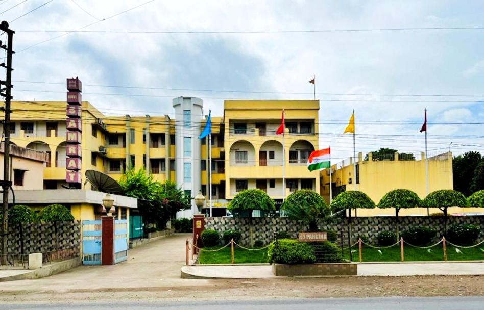 Hotel Samrat Baharampur Exterior photo