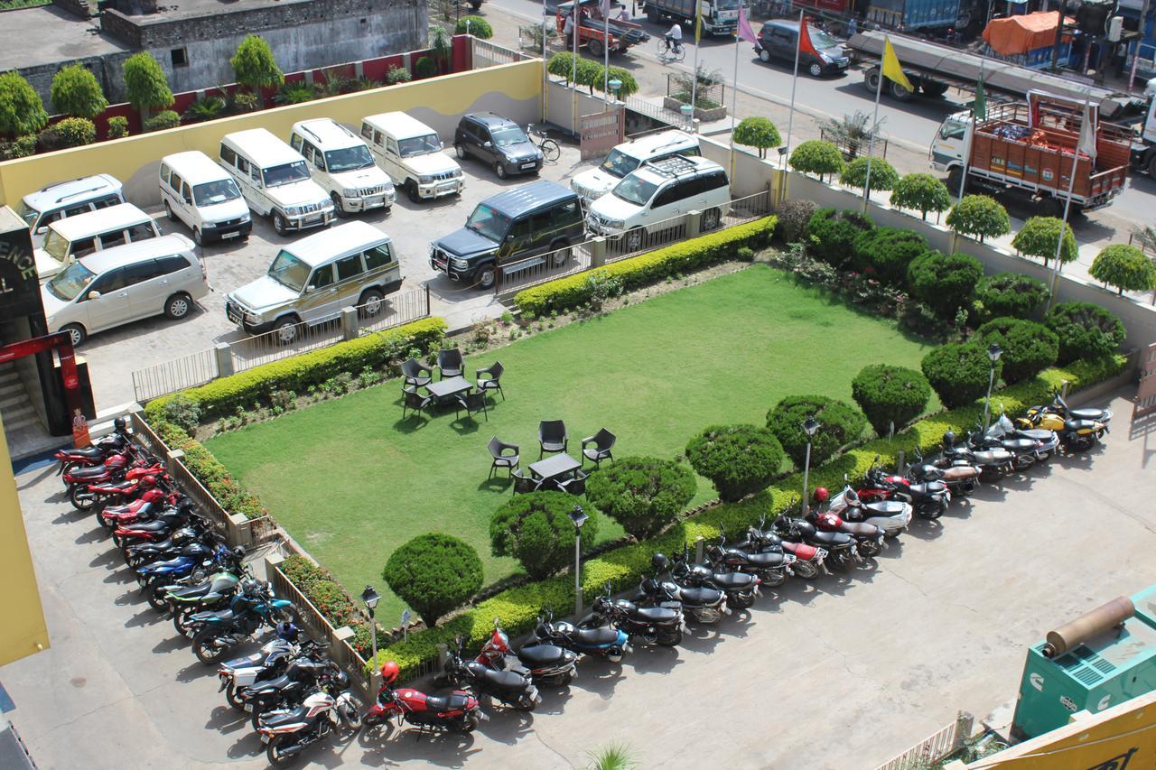 Hotel Samrat Baharampur Exterior photo