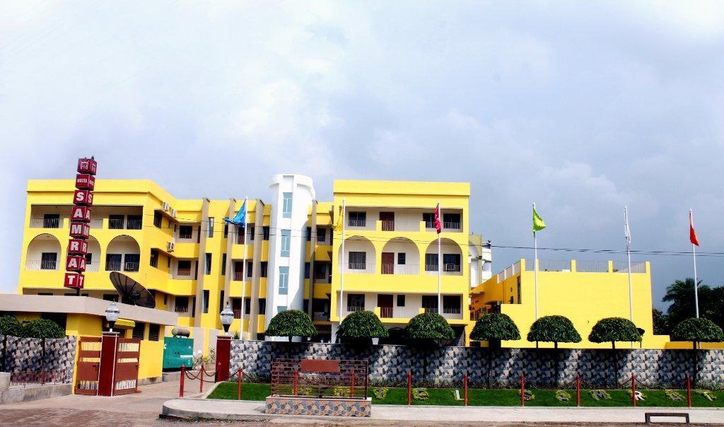 Hotel Samrat Baharampur Exterior photo